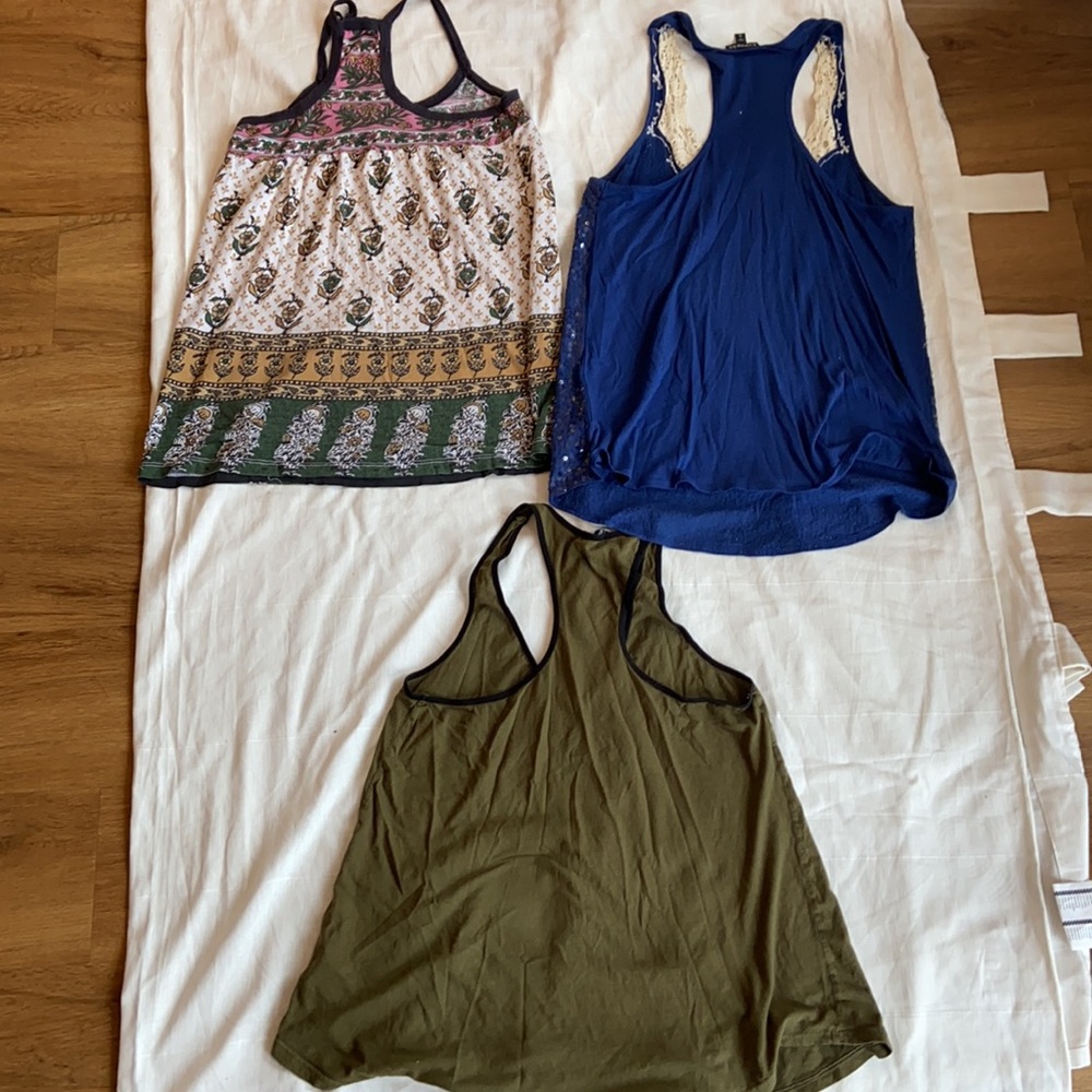 (M) TankTop Bundle - Picture 10 of 10